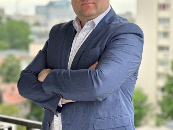 Cum te sprijina Activ Asigurari sa alegi cele mai bune polite