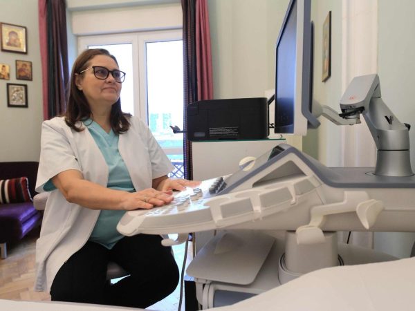 Screening gratuit pentru cancerul de col uterin: Cum și unde te poți testa? Dr. Lorena Turculeț îți explică